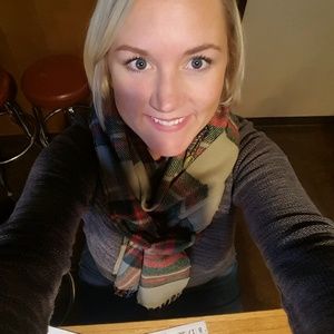 Meet your Posher, Sara